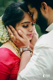 Blackpaperweddings Keralaweddingphotography Christianwedding Southin Wedding Couple Poses Photography Wedding Photoshoot Indian Wedding Photography Couples