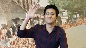 Sinetron ini telah menjadi perhatian publik ini tidak terlepas dari berkesannya teknik. Tak Kalah Ganteng Ini Pemeran Alwi Assegaf Dewasa Di Cahaya Hati