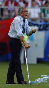 La terrible descalificación de darío silva hacia el maestro tabárez: Fifa World Cup 2018 Meet The Lion At Russia 2018 Uruguay Coach Oscar Tabarez The Economic Times