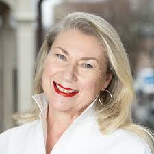 Beth Ruddy's Instagram, Twitter & Facebook