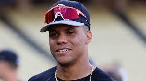 Wade Dukes's Instagram, Twitter & Facebook