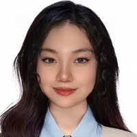 Kim Lorence's Instagram, Twitter & Facebook