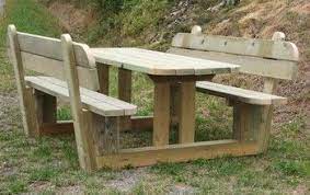 epingle sur picnic table