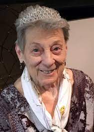 Vous pourrez marquer votre sympathie à la famille, allumer une bougie, offrir une plaque commémorative. Jennie Mastromarino Avis De Deces Las Vegas Nv