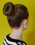 16 Cute & Easy Bun Hairstyles to Try in 2020