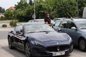 Robert lewandowski ist bei den bayern als rekordtorjäger auf dem zenit. Robert Lewandowski Net Worth Salary Cars Wife Family Houses Tattoos Sports24