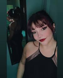 Brianna Hess (@strawbinaberry) • Instagram photos and videos