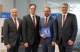 Raiffeisenbank im fuldaer land eg. Thomas Salzer Ist Neuer Vorstandssprecher Der Vr Bank Fulda