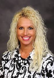 Vicki Poe's Instagram, Twitter & Facebook