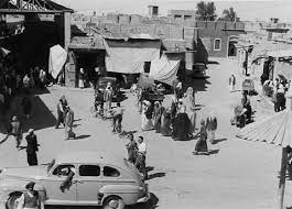 وتجذب متابعين جدد لمشاهدتها وآلاف يجنون خيراتها. Ø³ÙˆÙ‚ Ø§Ù„ÙƒÙˆÙŠØª Ù‚Ø¯ÙŠÙ…Ø§ Middle Eastern History Kuwait Old Photos