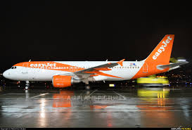 Easyjet offer two fare classes: Oe Ivo Easyjet Europe Airbus A320 At Innsbruck Photo Id 1143974 Airplane Pictures Net