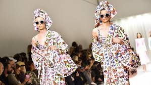 Versace Butterfly Print Collection Has Arrived The Hollywood Reporter