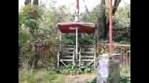 Sei un insegnate che vuole far conoscere ai suoi studenti le bellezze e la storia del vulcano più famoso al. L Ex Stazione Della Seggiovia Del Vesuvio Fra Abbandono E Degredo Youtube