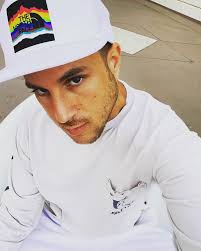 Julian Marcus Valentino (@julianmarcusvalentino) • Instagram photos and  videos