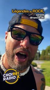 Grosse fin de semaine à CHOI 📻 🎶 avec une solide playlist, des billets  pour @australianpinkfloyd à @agoraduportdequebec et +++ 🔥🔥🔥, #tunein  #radio #rock #music #samhamad #jeuxdeau #lol 💦