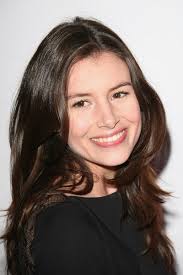 Ce sera une merveilleuse journée pour bébé louis au parc de jeux pour enfants. Louise Monot Biography And Movies