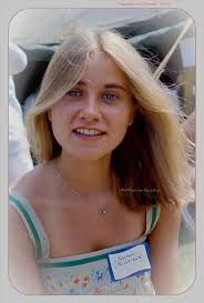 Beautiful candid photos of Maureen. ❤❤❤