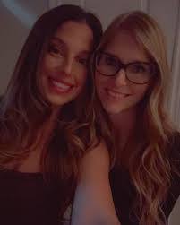 Stefanie Stewart's Instagram, Twitter & Facebook