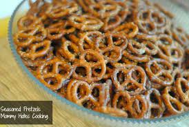 How To Make Seasoned Pretzels - Mommy Hates Cooking Seasoned Pretzels Food Cooking