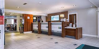 Holiday inn express london gatwick crawley. Holiday Inn Express Hotel London Gatwick Crawley