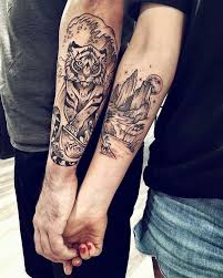 It is surrounded by the red moon which looks pretty awesome. Sick Dotwork Tiger With The Wave Tattoo On Arm ë¬¸ì‹ 