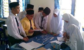 Sehingga kini bilangan sekolah menengah sains adalah 43 buah di seluruh negara. Sekolah Menengah Agama Wilayah Persekutuan Kajang Kronis G