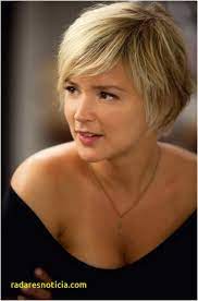 Top 9 List Best Hairstyle For Thinning Hair Female Thin Hair Styles For Women Thin Hair Haircuts Hair Styles