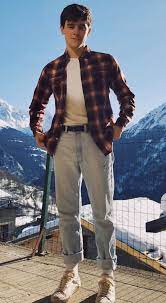 Pin By Rose Mary On Sunshine 80s Fashion Men Streetwear Men Outfits Simple Trendy Outfits