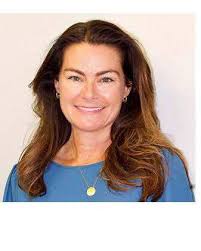 Maria Cutler's Instagram, Twitter & Facebook