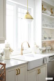 Clean the inside and outside of the glass, using glass cleaner and a lint free cloth. Elegant Christmas Kitchen Decorating Citrineliving