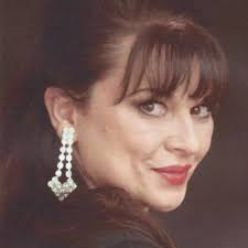 Teisha Hall's Instagram, Twitter & Facebook