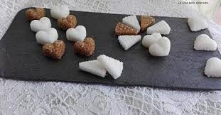 Anche se sono solo due non potevano mancare le uova di pasqua decorate di zollette di zucchero. Zollette Di Zucchero Al Genepi Ricette Di Cucina Gustosa Ricerca