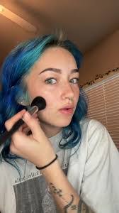 Cindy Peek's Instagram, Twitter & Facebook