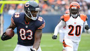 Martellus and michael bennett joe robbins/getty images there is no topic that is off the table for the bennett brothers, arguably two of the most outspoken siblings in sports history. Why Does Bears Te Martellus Bennett Fancy Himself A Convertible