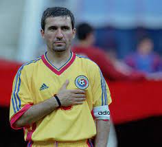Gheorghe hagi ile nicolas popescu (fc viitorul. Gheorghe Hagi Footie Spot
