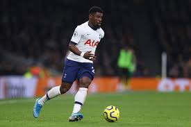 Formé au racing club de lens, serge aurier fait ses débuts en ligue 1 à seulement 17 ans. Serge Aurier Wants Tottenham Hotspur Contract Extension Get French Football News
