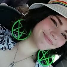 Geneva Webb (@Mrsbread62)