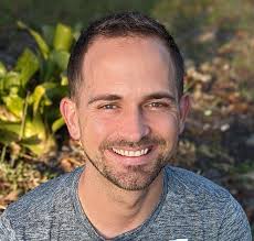 Clint Proctor's Instagram, Twitter & Facebook