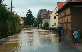 Wasser sucht sich immer seinen eigenen weg und kann dabei vielfältige schäden anrichten. Verfahren Der Bautrocknung Nach Wasserschaden