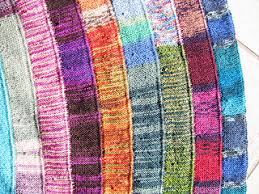 Dann schlagen wir 10 maschen an, anschlagreihe gilt als 1. Socksandmore S Ten Stich Twist Blanket Ravelry