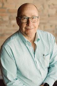 Robert Justus's Instagram, Twitter & Facebook