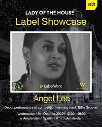 Esther Turner (@EstherTmusic)