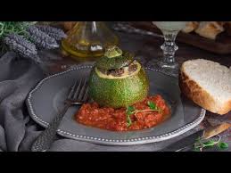 Courgettes Farcies A La Viande Hachee Idee Recette Facile Courgette Ronde Farcie Au Four Youtube En 2020 Courgettes Farcies Viande Hachee Cuisine