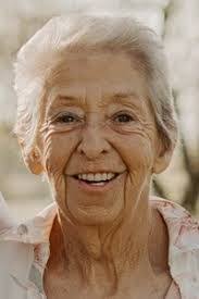 Suzanne Steiner's Instagram, Twitter & Facebook