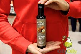 Macadamia Nut Oil Vs Coconut Oil Pros And Cons Macadamia Nut Oil Coconut Oil Macadamia