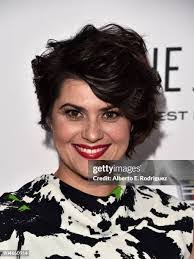 Alison Heinz's Instagram, Twitter & Facebook