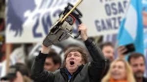Javier Milei defendió la motosierra y le marca la cancha a Macri por los egos en su entorno