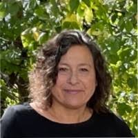 Linda Mcvicar's Instagram, Twitter & Facebook