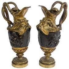 Pair Of 19th Century Bronze And Ormolu Ewers 1stdibs Com Antique Urn Antiques Antiques For Sale