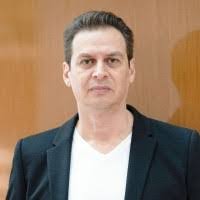 Chris Roldan's Instagram, Twitter & Facebook